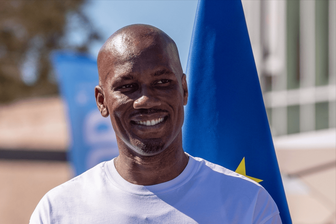  德罗巴迎来十二赛季高光表现，切尔西球迷沸腾！-九游娱乐入口